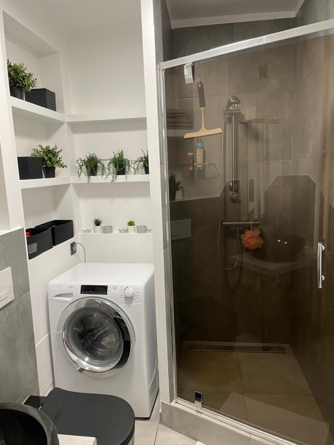 Grey Gucci Apartment City Center 华沙 外观 照片